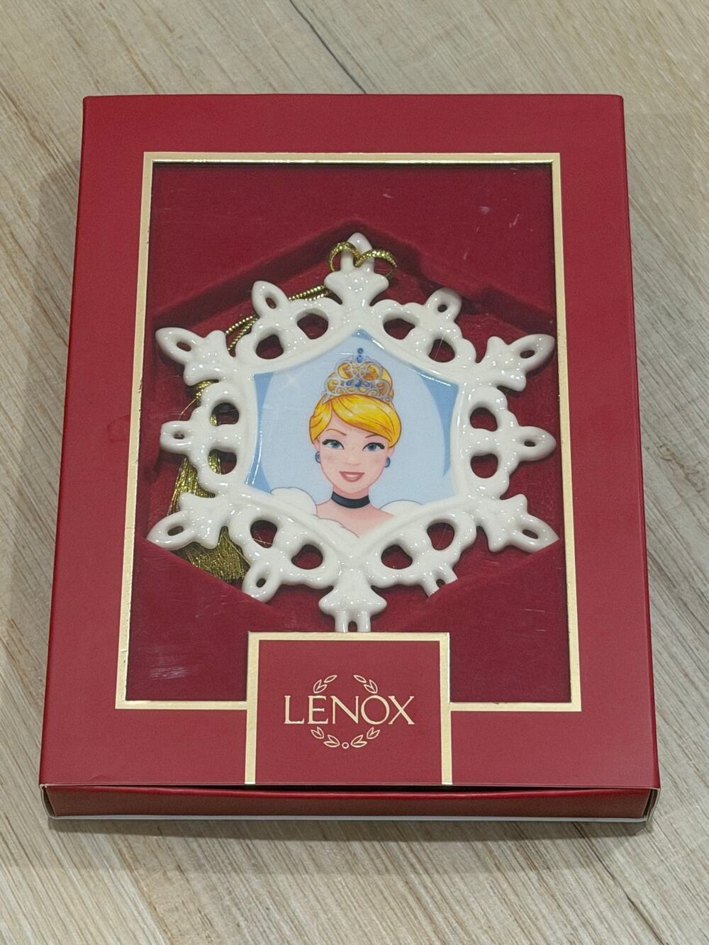 Lenox Disney Cinderella Snowflake Porcelain Ornament 4” NIB 892774 Christmas